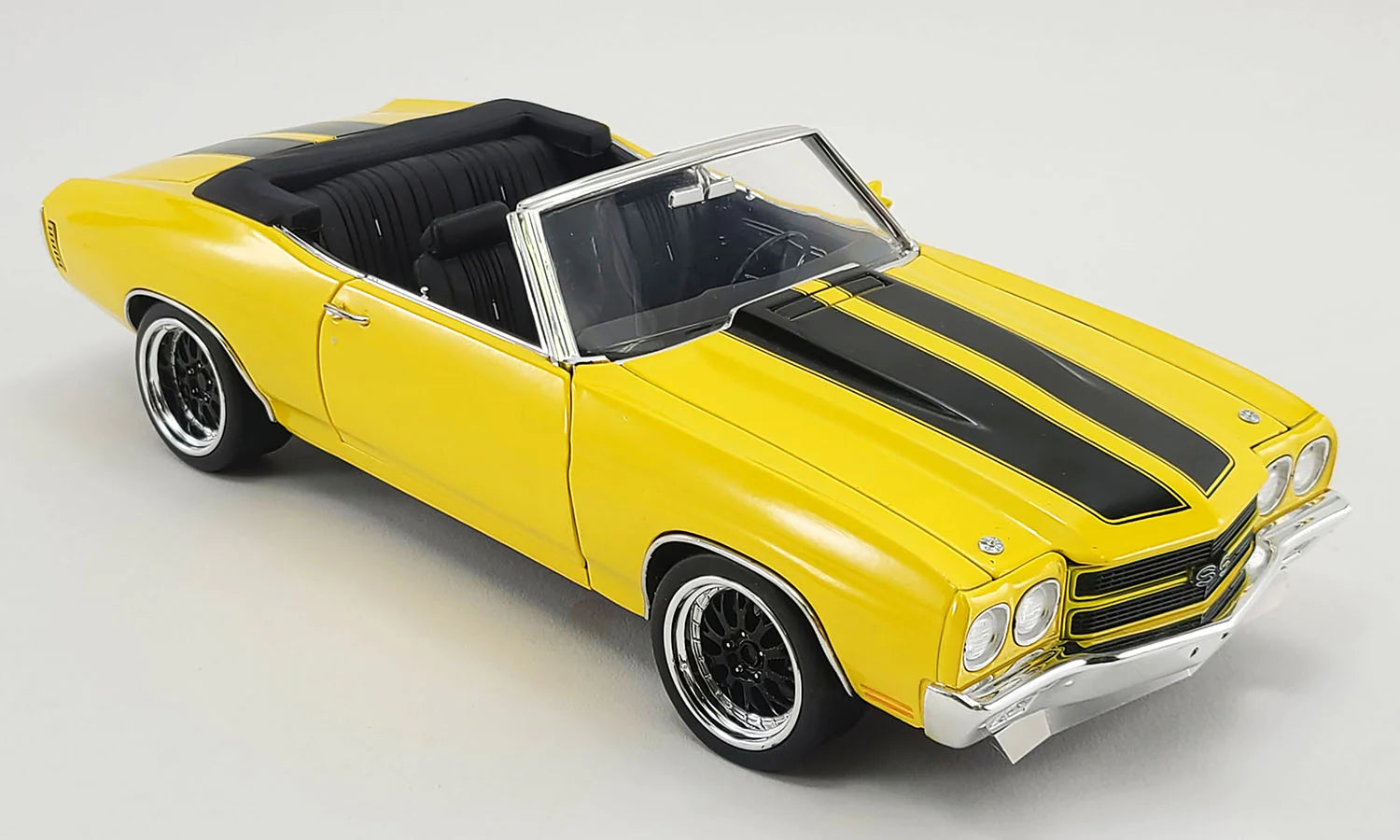 Yachts for luxury water travel and parties​ Acme 1/18 1970 Yellow /Black Stripes Chevrolet Chevelle Convertible Diecast Model