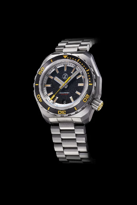 School bus model toys for kids to simulate school transportation​ Hammerhead 2 1000m Steel 'Black Sand' Seiko NH35